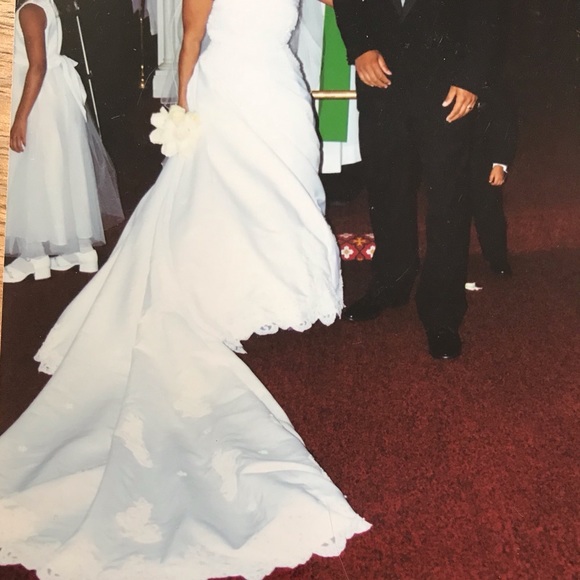 Strapless A-line Wedding Dress - Picture 2 of 5